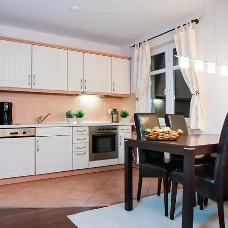 Residenz Prorer Wiek App 10 Strandnah, Mit Balkon By Unsere Urlaubszeit Appartement